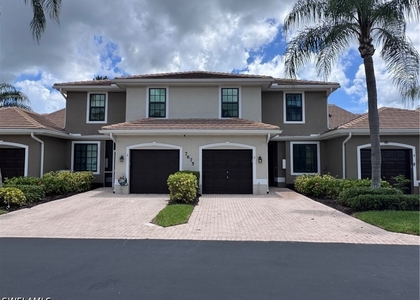 7675 Meadow Lakes Dr - Photo 1