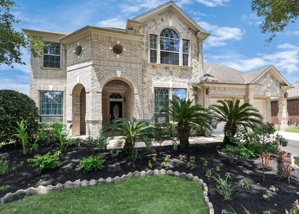 19907 Glen Lake Drive - Photo 1