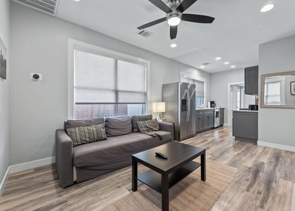412 Drew Street - Photo 1