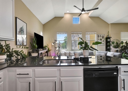 837 W 25th Street - Photo 1