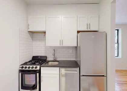 East 65th Street - Photo 1