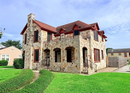 3417 Wisconsin Street - Photo 1