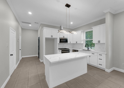 5020 Sayers Street - Photo 1
