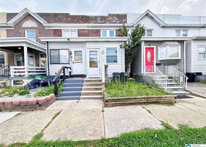 1022 S 10th Street - Photo 1