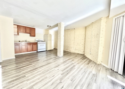 125 Hillside Avenue - Photo 1