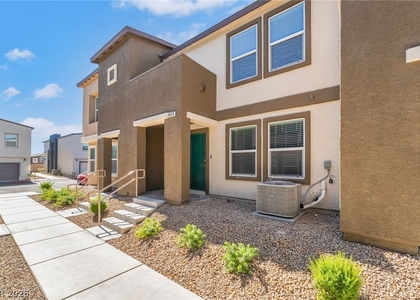 4826 Wine Ridge Avenue - Photo 1