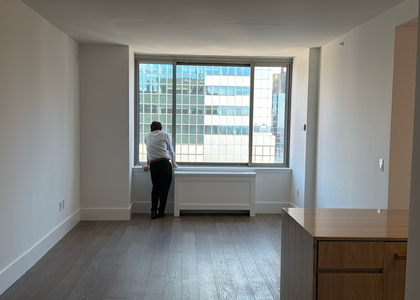 West 48th Street - Photo 1
