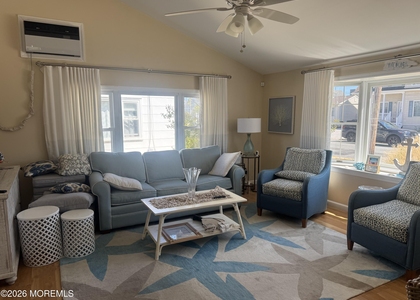128 San Fernando Drive - Photo 1