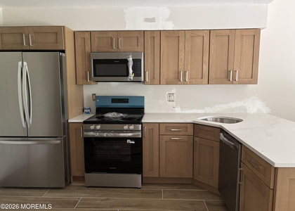 78 Malibu Drive - Photo 1