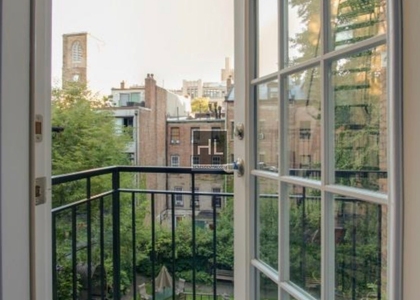 W 21st St. - Photo 1