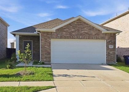 410 Forest Street - Photo 1