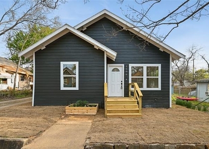 1106 W Chestnut Street - Photo 1