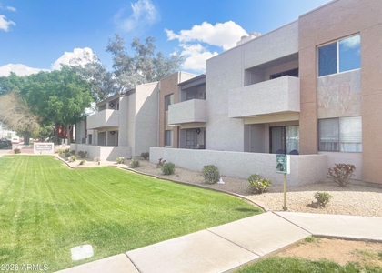 1065 W 1st Street - Photo 1