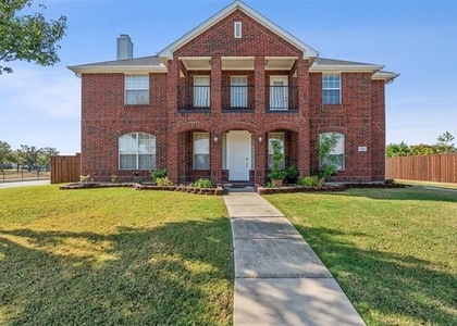 1501 Ector Drive - Photo 1