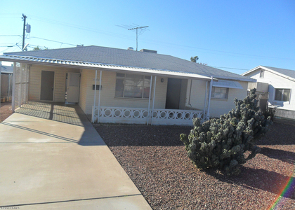 11356 N 113th Avenue - Photo 1