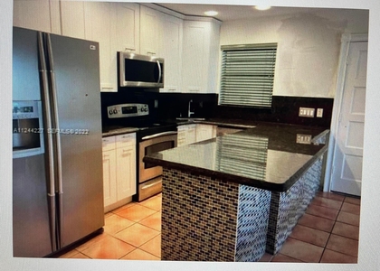 1174 Nw 13th Street - Photo 1