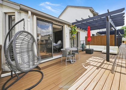1012 Landings Boulevard - Photo 1