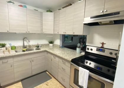2566 S Garden Dr S - Photo 1