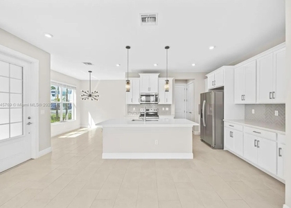 3552 Nw Solange Court - Photo 1