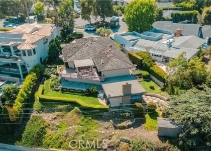 730 Saint James Place - Photo 1