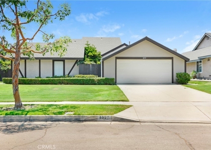 8555 Sandalwood Court - Photo 1