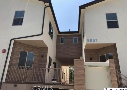 9951 Marcus Avenue - Photo 1