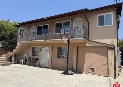 5315 Virginia Avenue - Photo 1