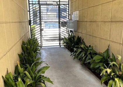 924 N Curson Avenue - Photo 1