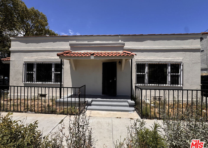 1100 Saint Louis Avenue - Photo 1