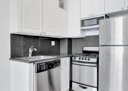 Lexington Avenue - Photo 1