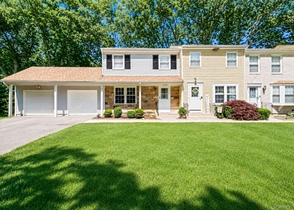 17 Bartlett - Photo 1
