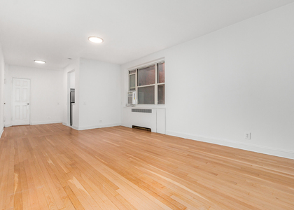 360 W 55th Street - Photo 1
