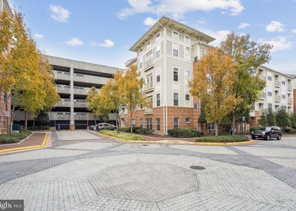 9490 Virginia Center Boulevard - Photo 1