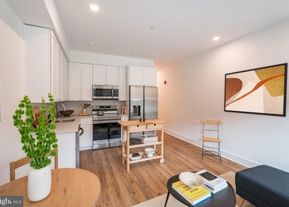 2101 Washington Ave - Photo 1