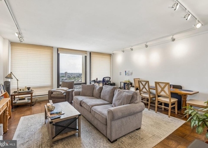 220 Locust Street - Photo 1