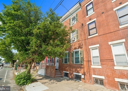 1210 S 11th Street - Photo 1