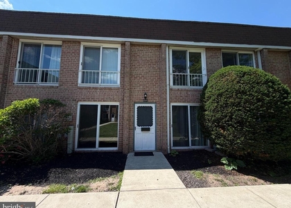 406 Brandywine Court - Photo 1
