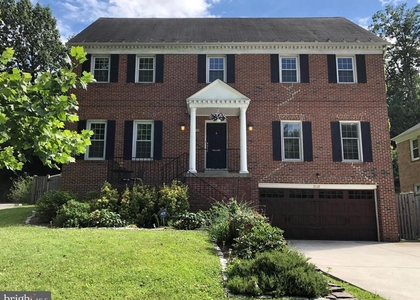 5512 Massachusetts Avenue - Photo 1