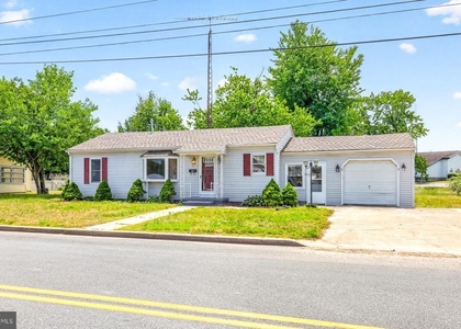 101 E Liberty Street - Photo 1