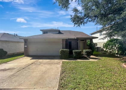1503 Catalina Dr - Photo 1