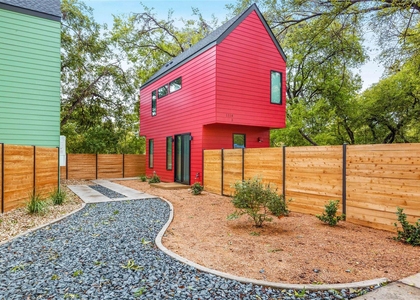1118 Walton Ln - Photo 1