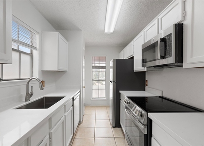 2121 Hepburn Street - Photo 1