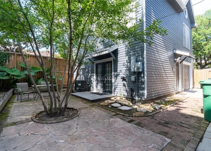604 W Drew Street - Photo 1