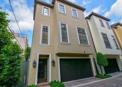 2419 Brazoria Street - Photo 1