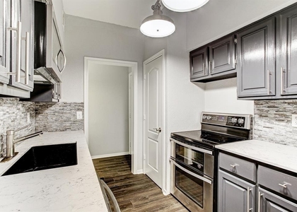 2400 N Braeswood Boulevard - Photo 1