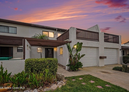 110 Skyline Boulevard - Photo 1