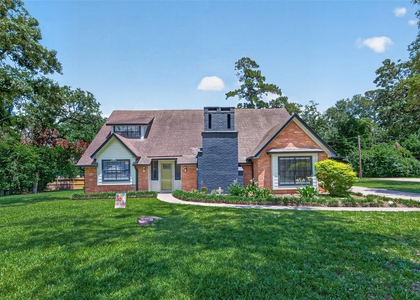 105 Glenmora Court - Photo 1