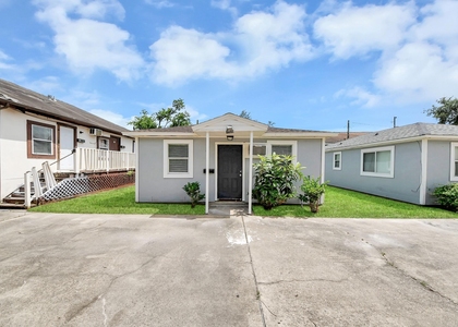 3910 Hoffman St - Photo 1