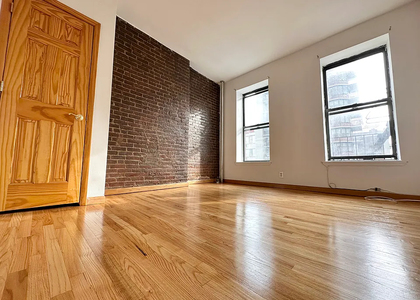 247 East 94th Street, New York - Photo 1