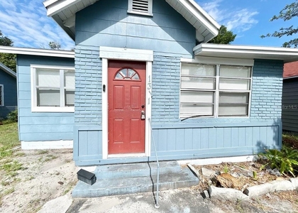 1311 Prescott Street S - Photo 1